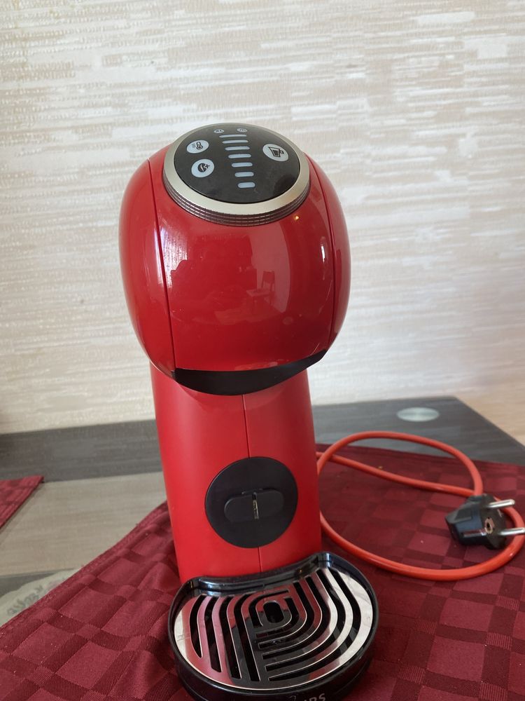 Кавомашина капсульная KRUPS Dolce Gusto Genio S Plus KP340531.