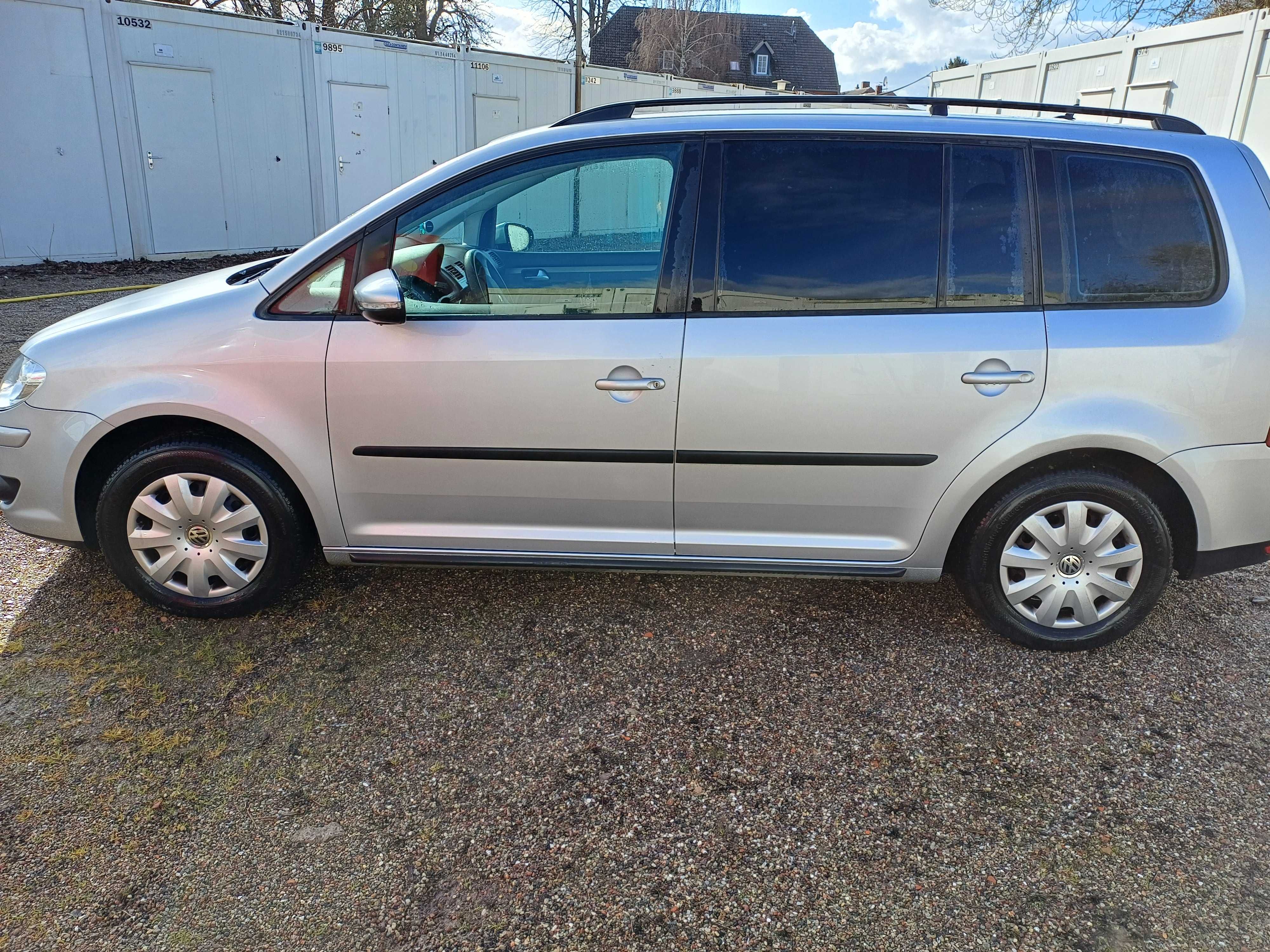 Sprzedam Volkswagena Touran
