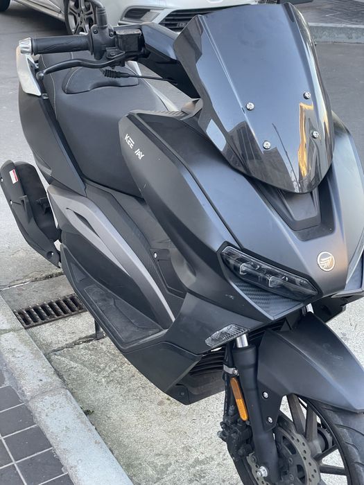 Aluguer moto UberEats 125 Aluguel de motos.