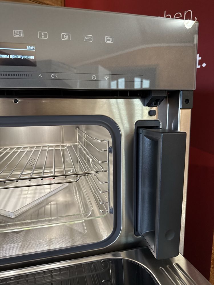 Парова шафа з функцією НВЧ Miele DGM 7440 GRGR / стан нової