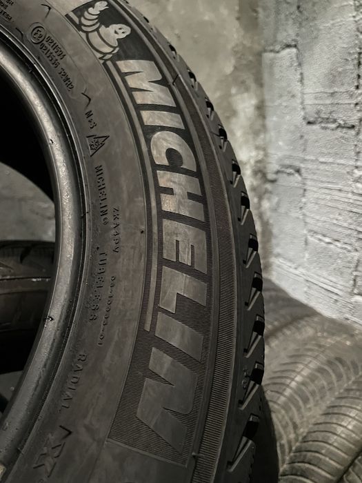 Шини 225/60/17 - 4шт Michelin Latitude Alpin LA2 зима
