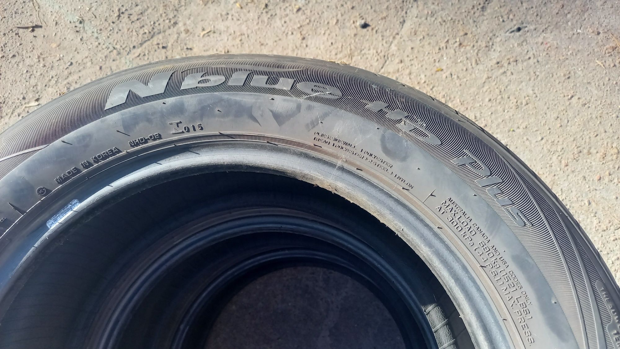 Літні шини Nexen 215/60 R16 3 шт.