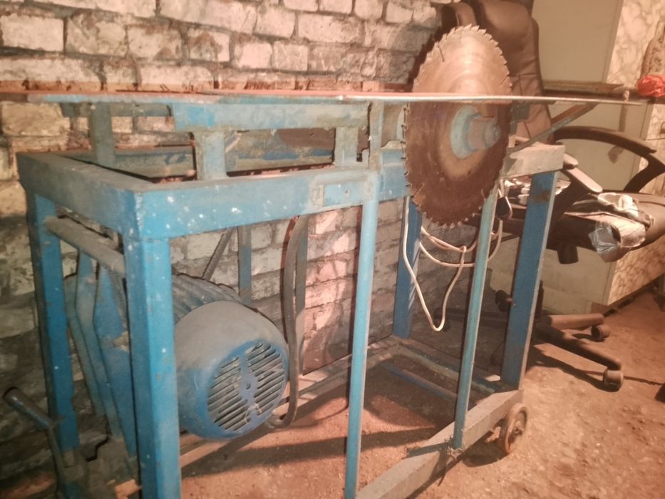 Piła krajzega 230v solidna wielofunkcyjna