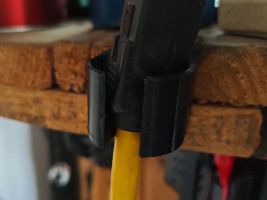 Suporte de Parede para Extensão Elétrica