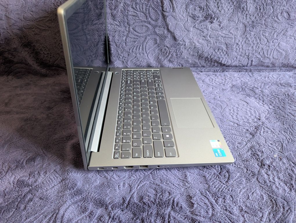 Laptop Lenovo Thinkbook G2  Intel i5 11gen, DDR4 16GB dysk SSD 512GB