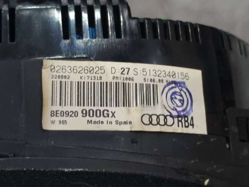 Licznik Audi A4 B6 2.5 TDI