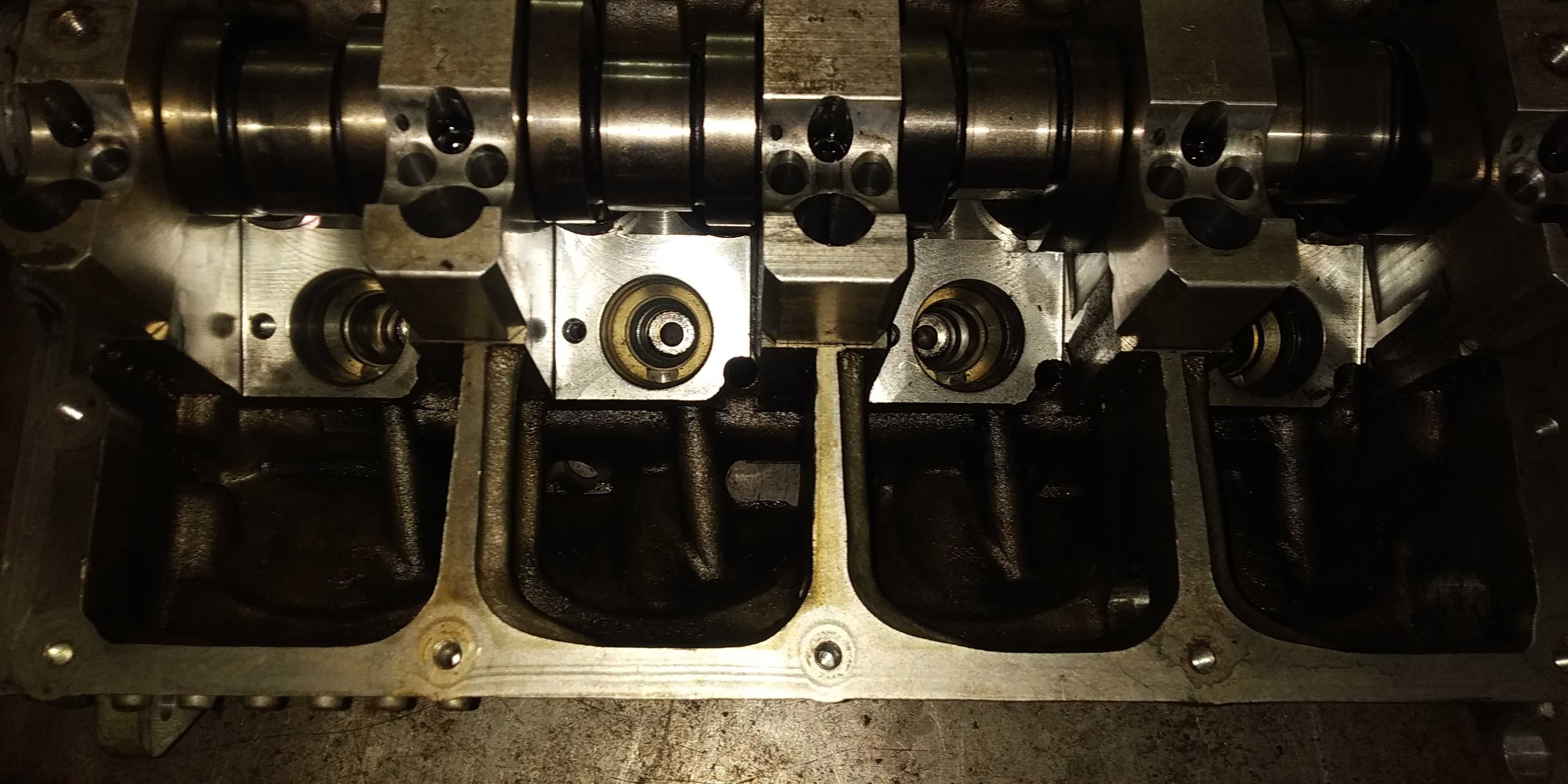 SKODA 2.0 TDI  гбц