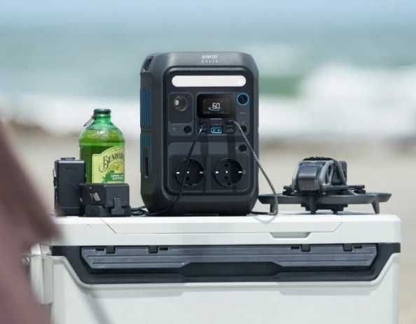 Портативна зарядна станція Anker SOLIX C300X Портативное устройство