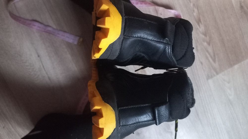 Зимние ботинки  MIDA натуральная кожа.