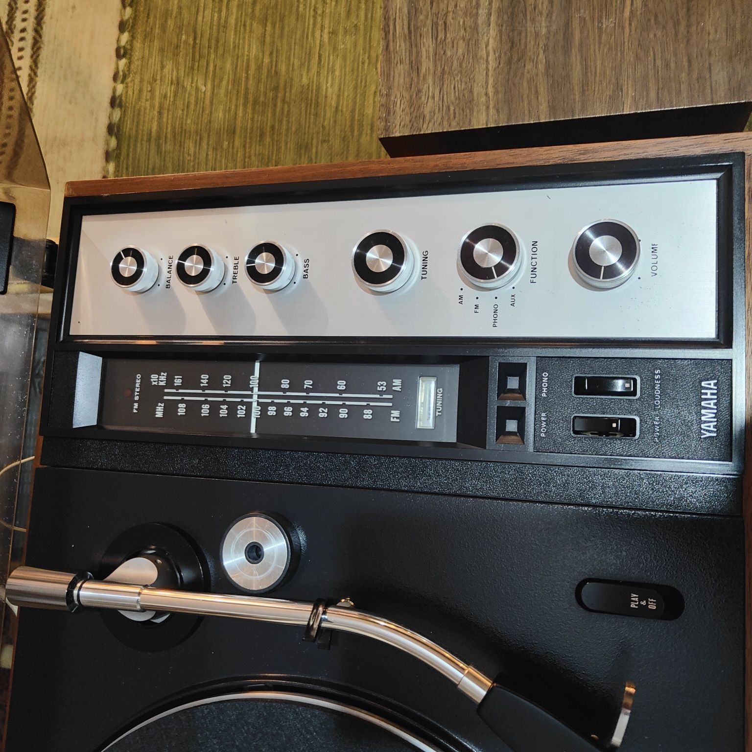 Aparelhagem - Yamaha MC 40 - Gira disco, Radio, colunas