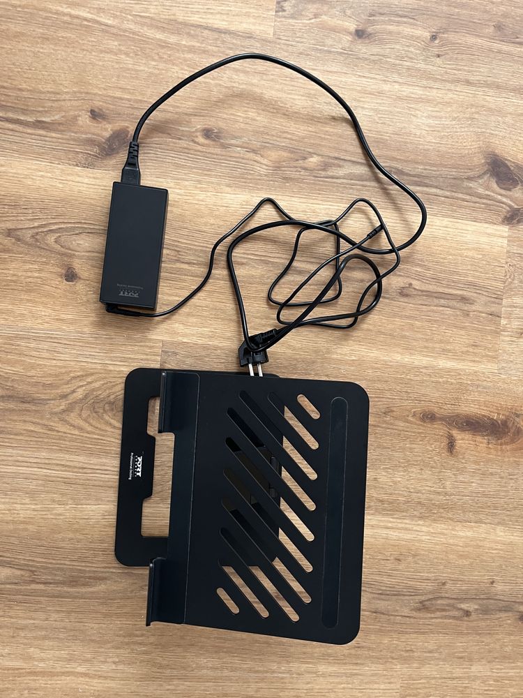 Docking Station Port Designs 2 in 1 USB-C com Notebook Stand