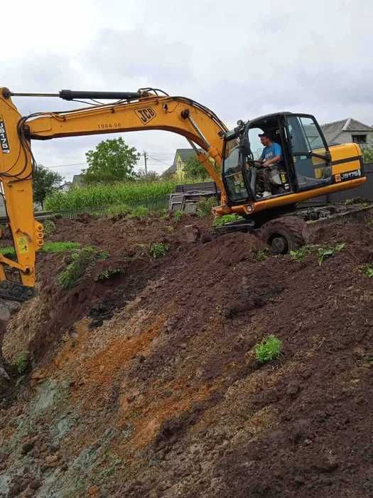 Послуги екскаватора та іншої техніки