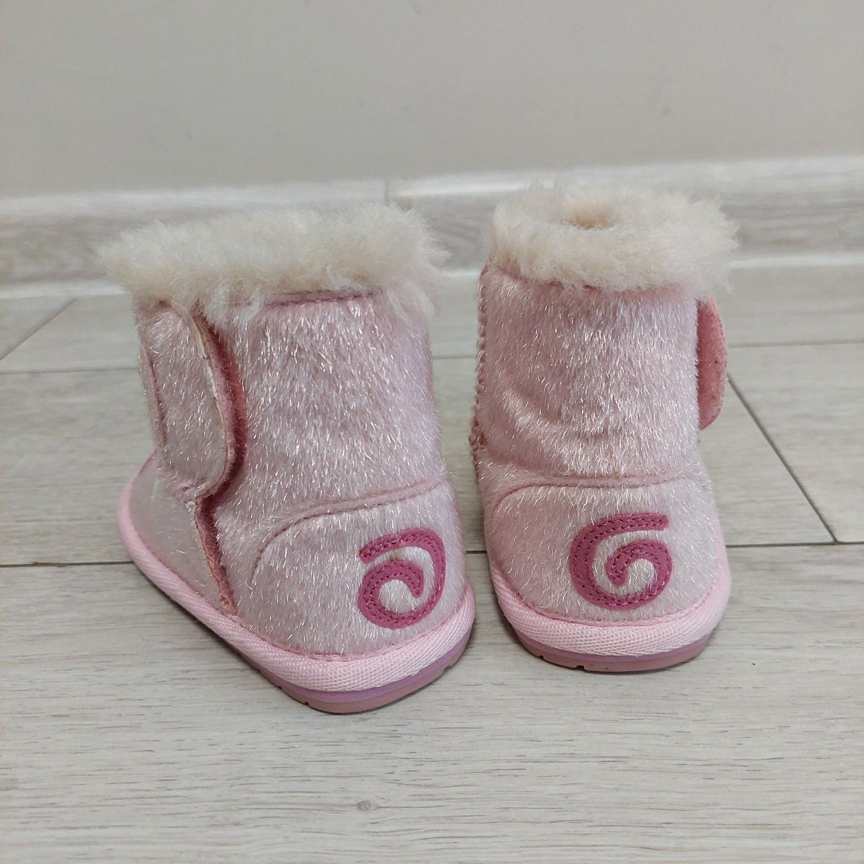 Зимові угги Ugg 20 розмір. Дитячі сапожки. Натуральні