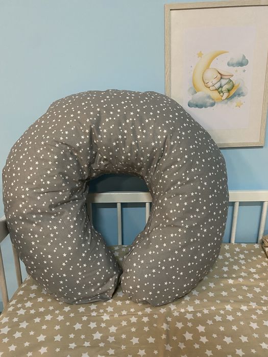 Подушка для годування