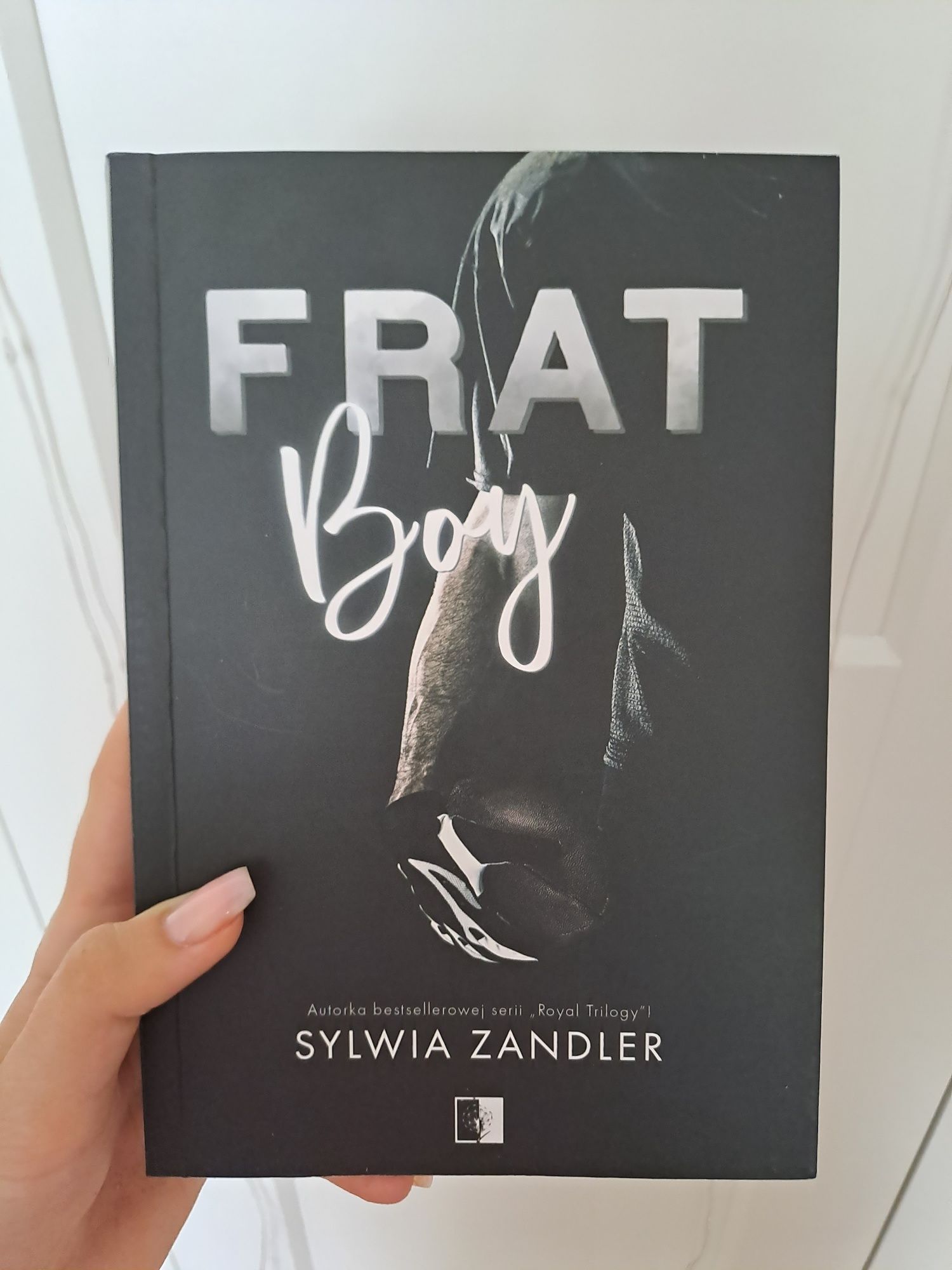 Frat boy Sylwia Zandler