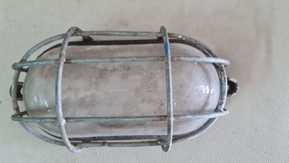 Capa de lampada antigo