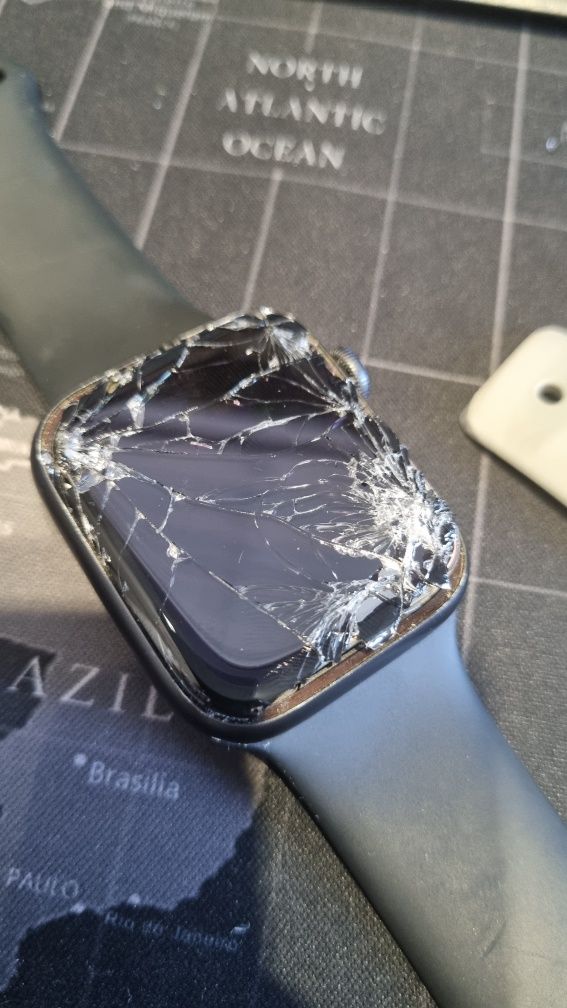 Zestaw Apple Watch 6/3 - uszkodzone