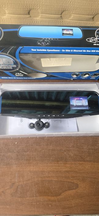 Nowy wideorejestrator samochodowy w lusterku