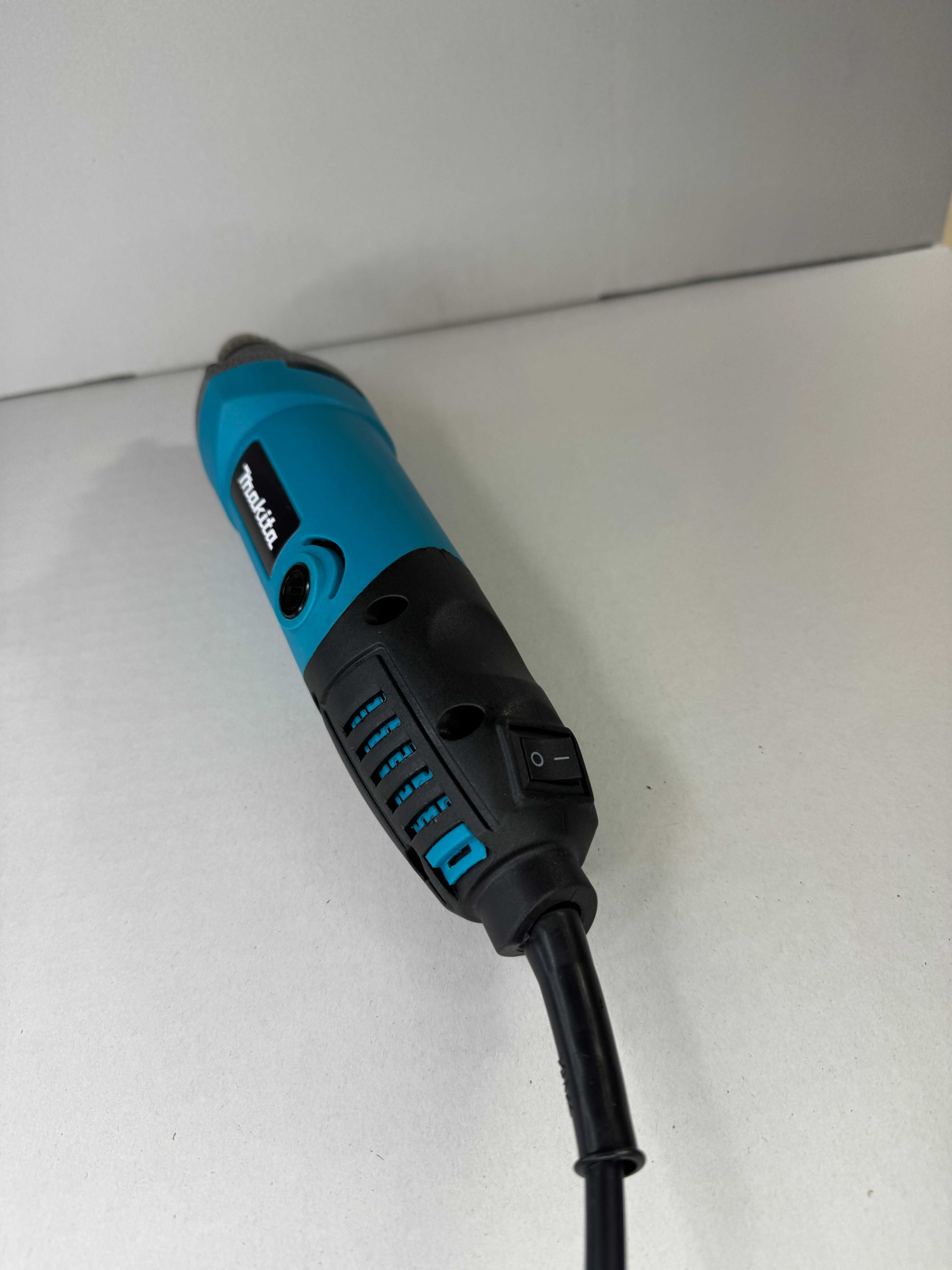 Дрель-гравер Makita GD0210 (КЕЙС, +50 насадок, вал, патрон 6,5мм)