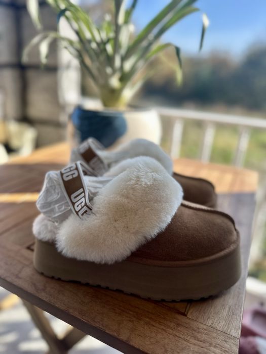 Pantufas ugg com pelinho