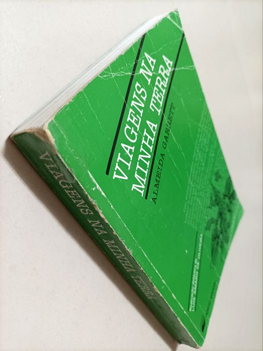 Livros:  Gil Vicente / Almeida Garrett / Camões