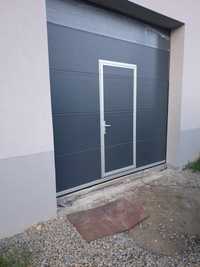 Brama garażowa segmentowa z furtka, drzwiami 3000x3000