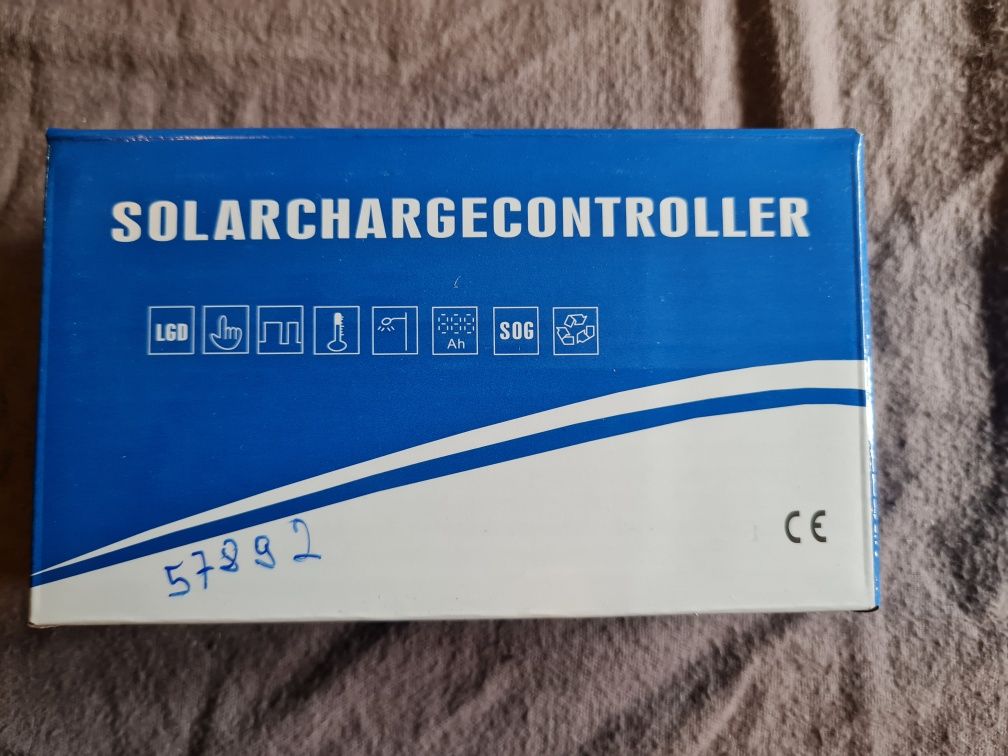 Kontroler solarny 30A
