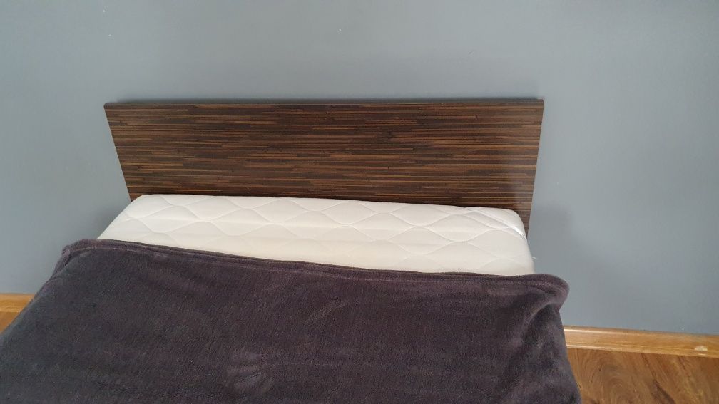 Sprzedam łóżko 90x200 BRW