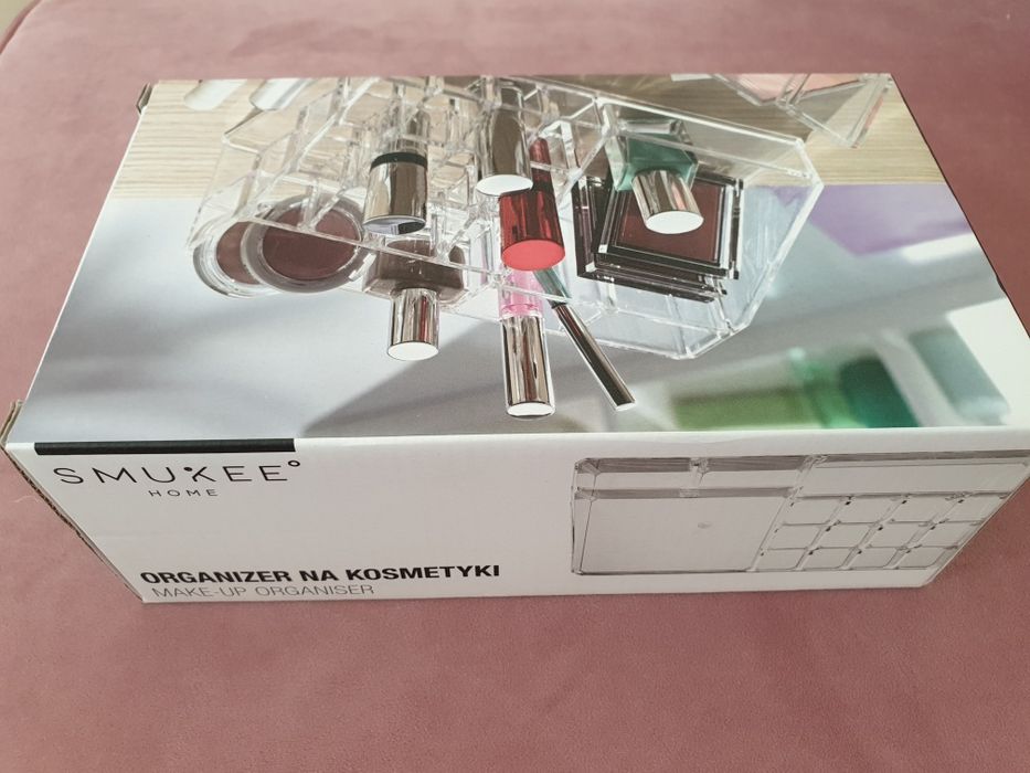 Organizer na kosmetyki