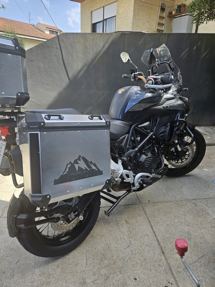 Benelli trk 502x