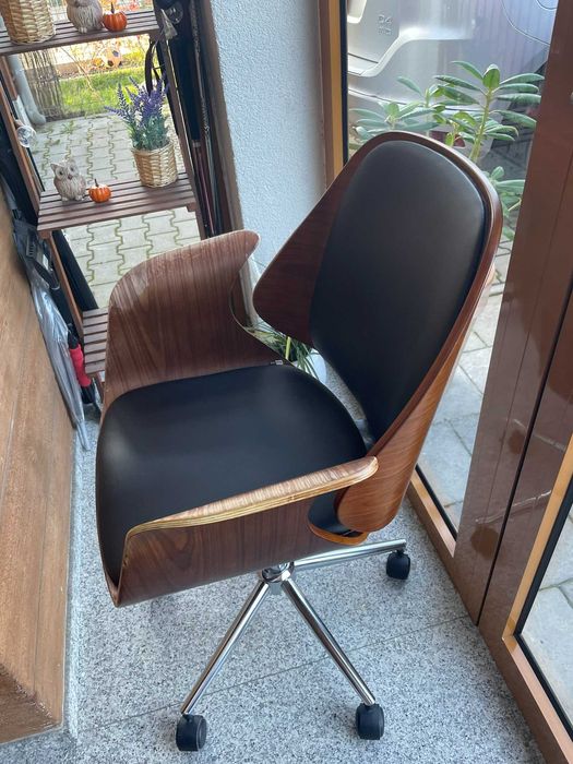 Fotel biurowy gięty z drewna ORZECH ENRIC SKÓRZANY Mebel Partner