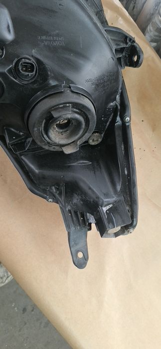 Toyota yaris 2013  lewa lampa wersja trend by