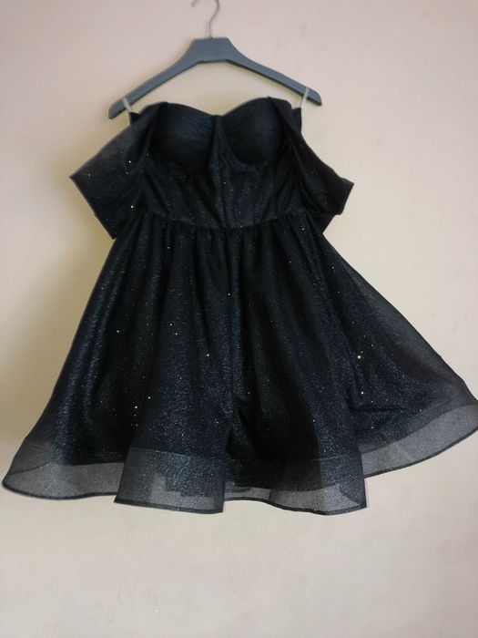 Черное вечернее платье