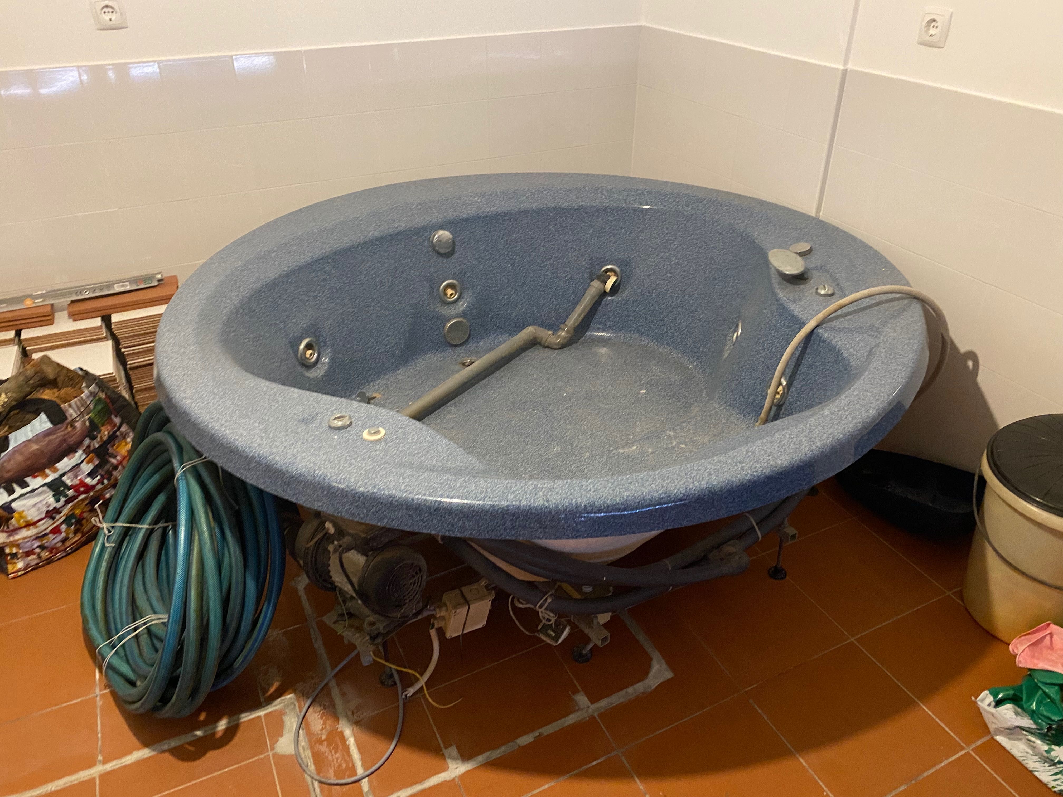 Jacuzzi para exterior usado