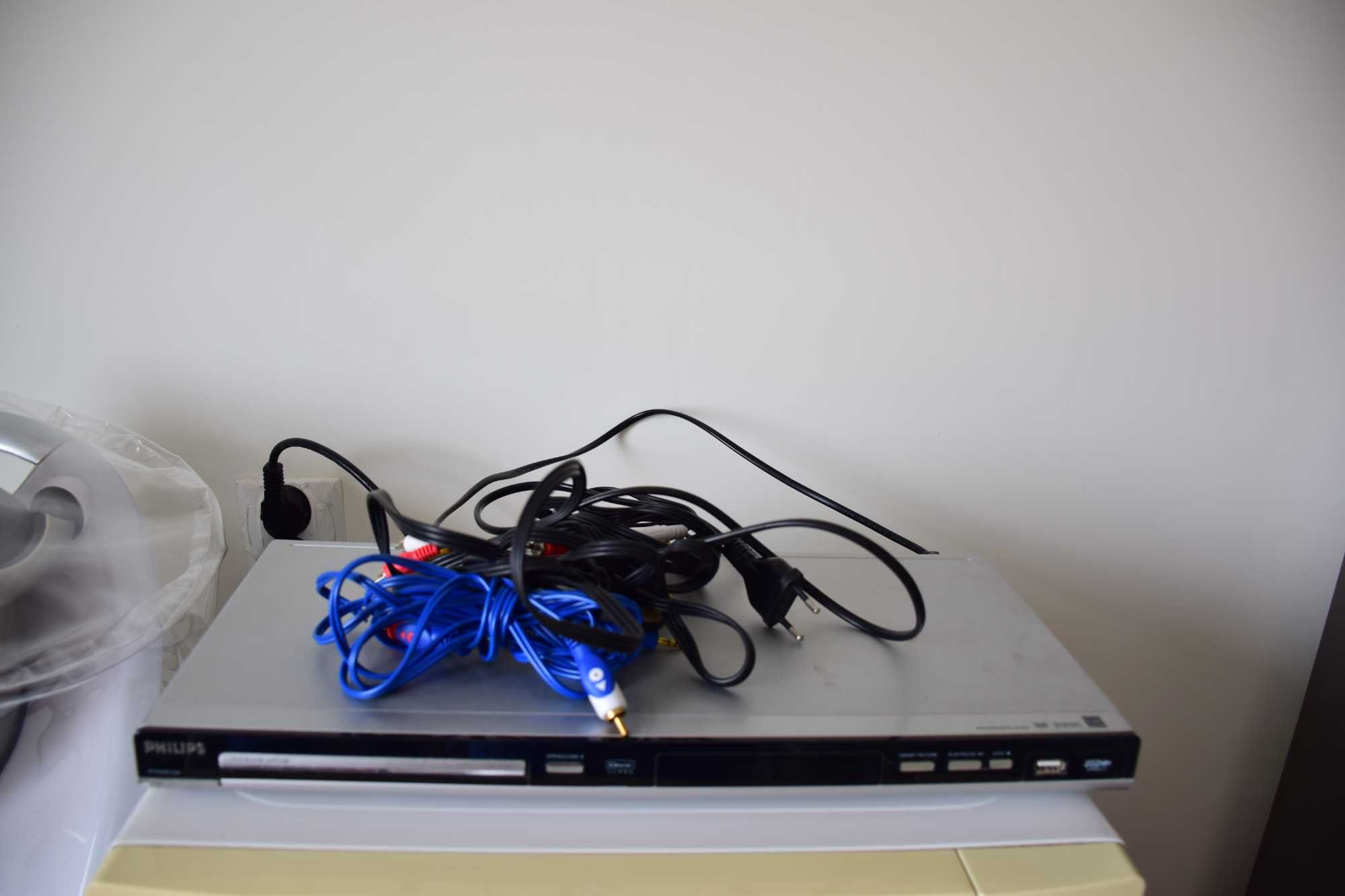 Odtwarzacz  DVD  Philips    Model  DVP5160 \ 12