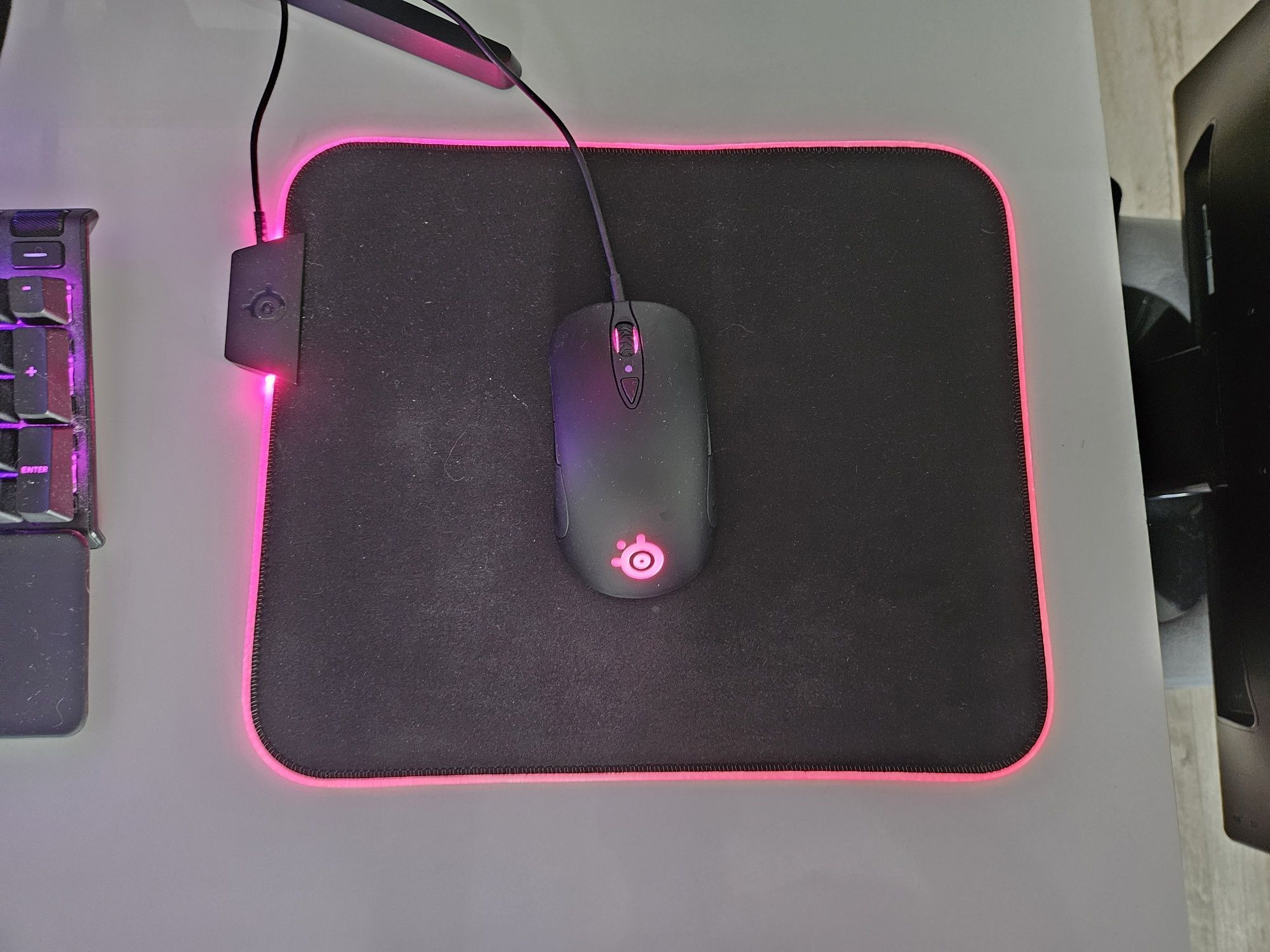 Zestaw klawiatura, mysz i podkladka SteelSeries
