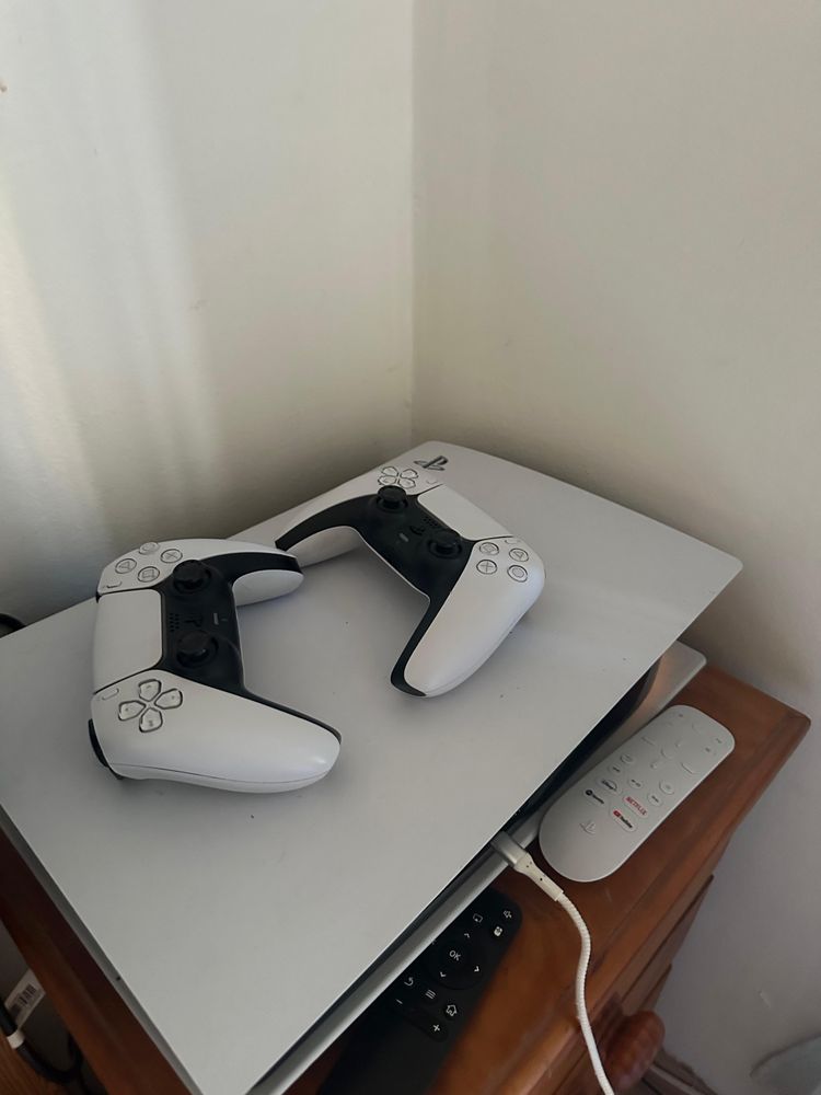 PLAYSTATION 5 otimo estado