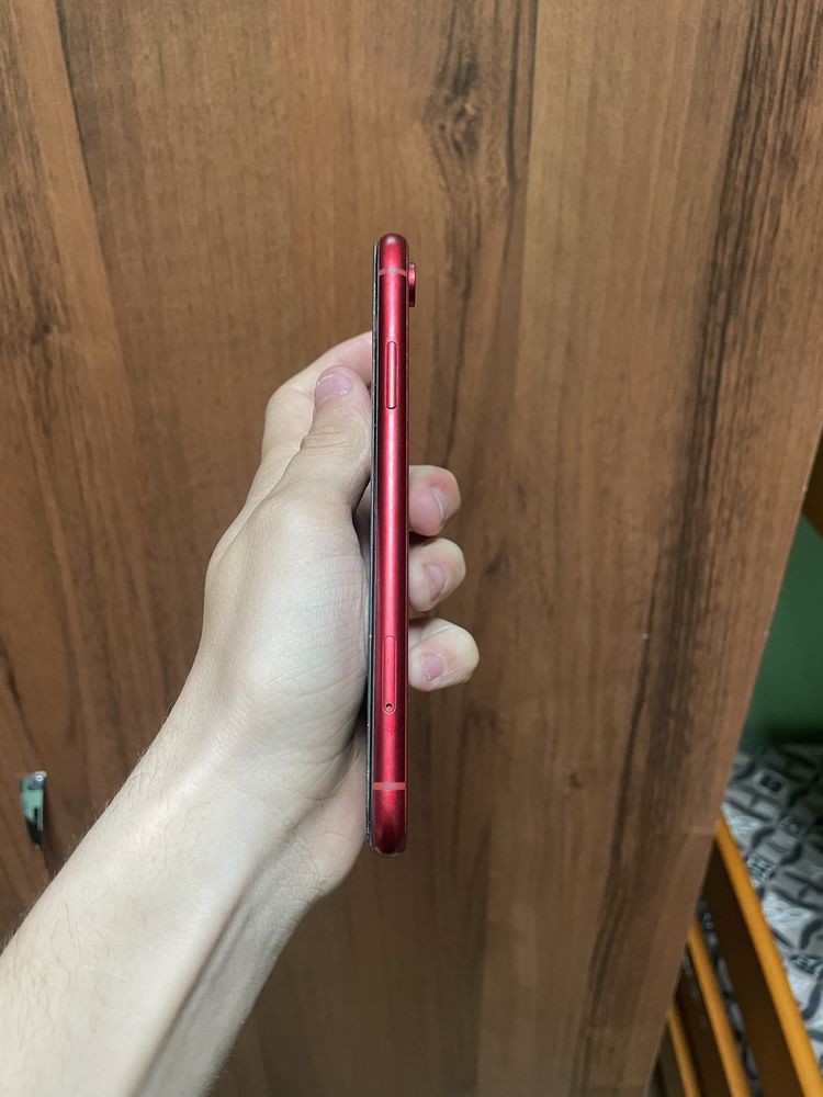 Продам iphone xr 128 gb