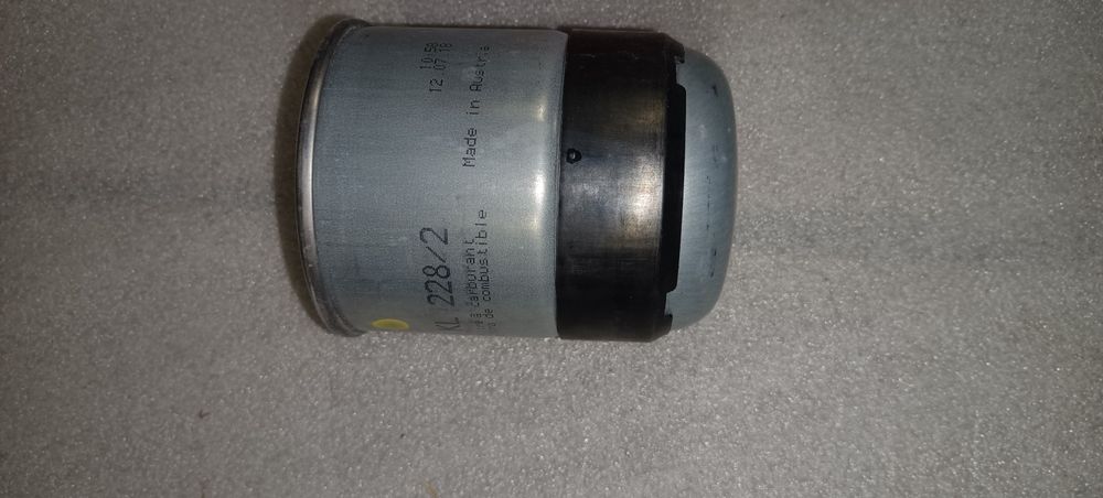 Паливний фільтр mahle KL 228/2 D на sprinter vito