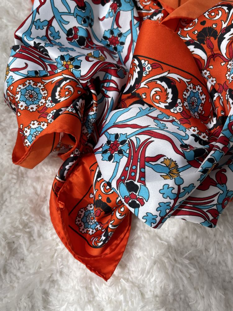 Jedwabna chusta z Bodrum – oryginalny turecki design!