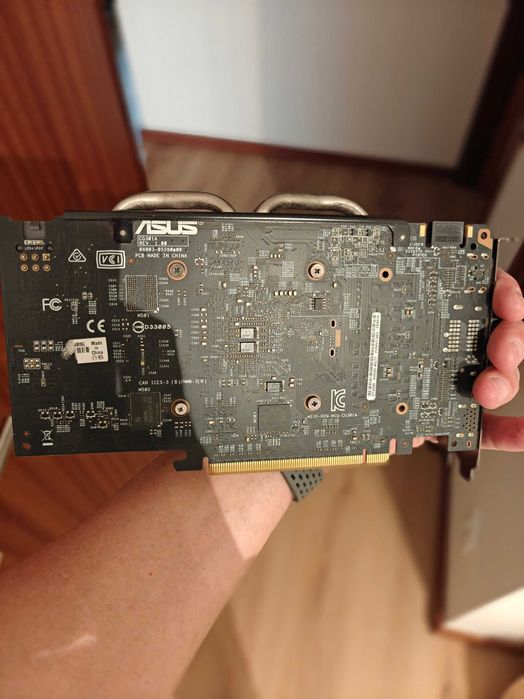 Placa Gráfica Asus GTX 95064586286147074122