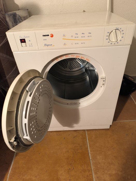 Vendo máquina de secar roupa