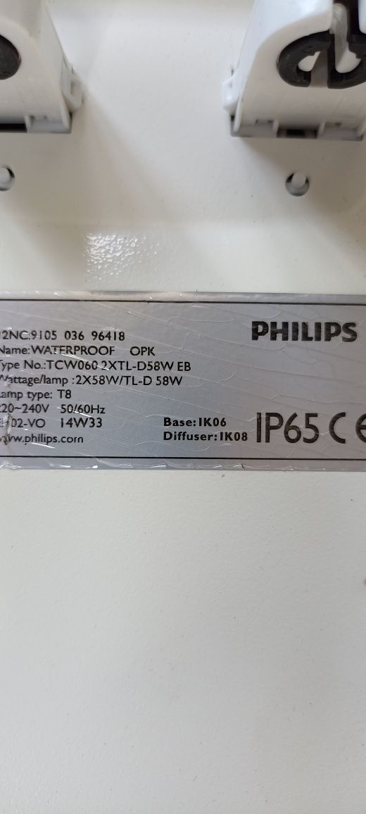 Oprawy hermetyczne Philips plus świetlówki LED 150 używane cena za 1sz