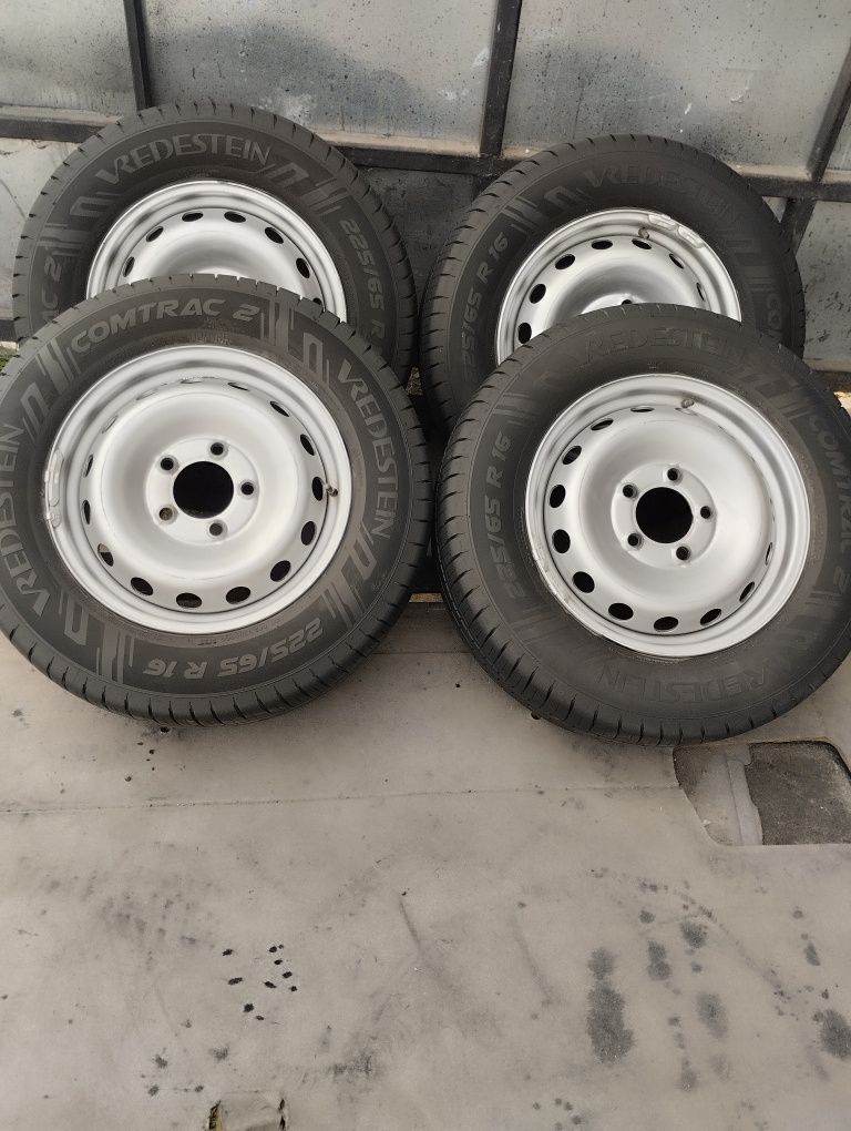 Продам шини з дисками 225/65R16C