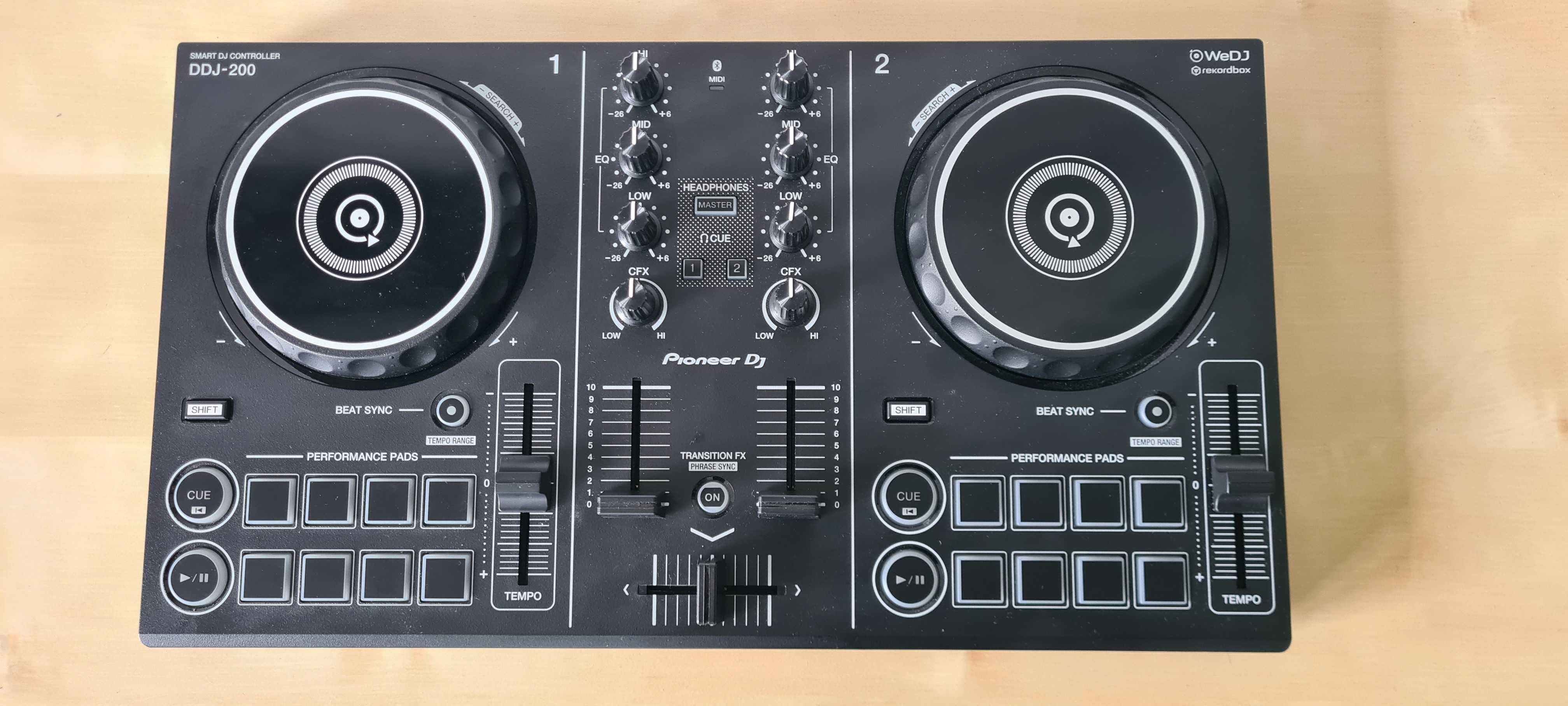 Controlador Pioneer DDJ 200