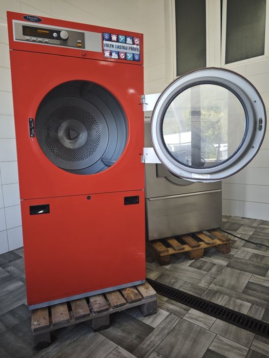 Професійна сушильна машина 13/16 кг Electrolux T4250