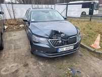 Skoda Superb 112 PRZEBIEGU, Lekko USZKODZONY, tania naprawa