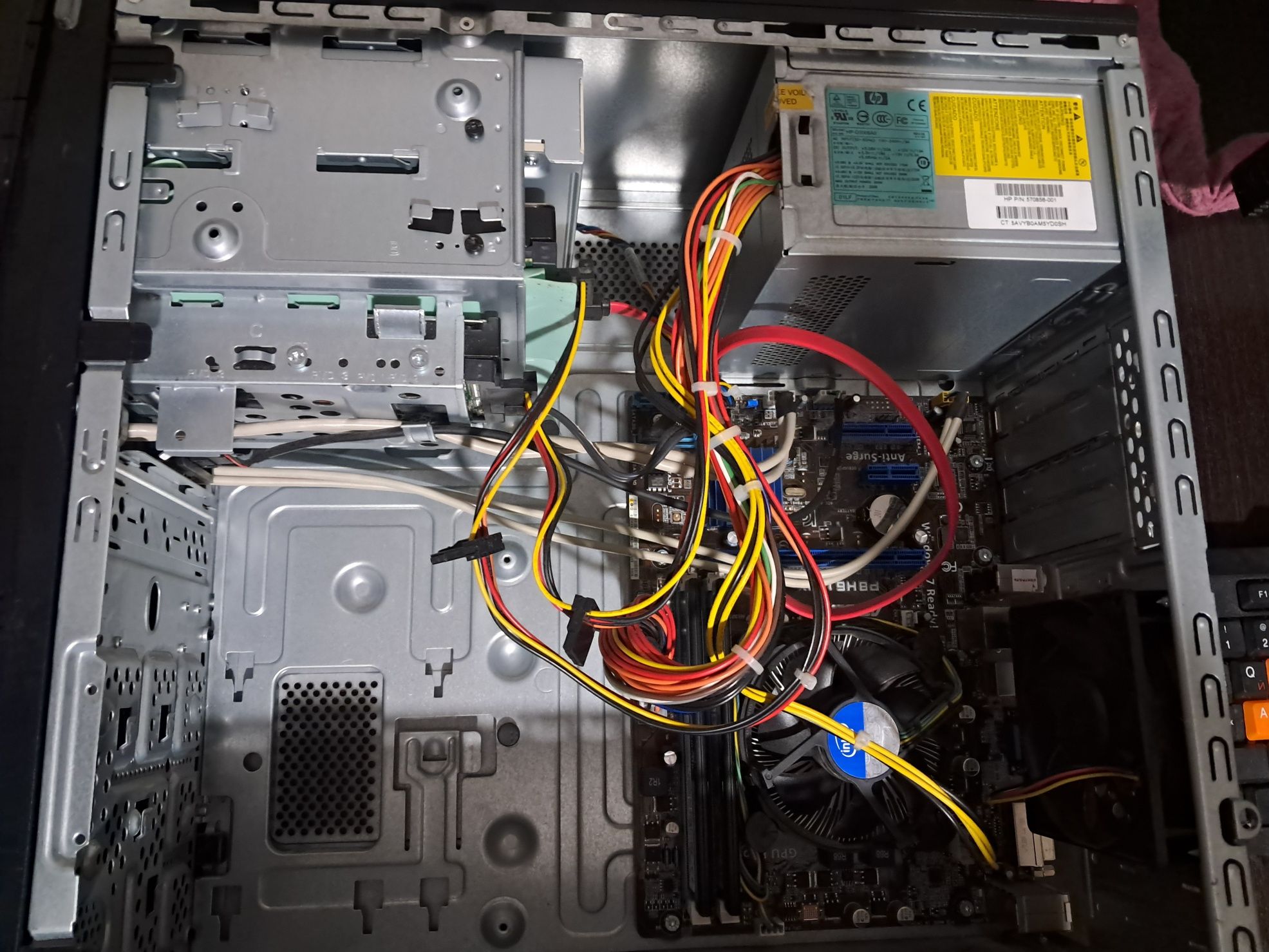 Компьютер i5 2400 , 8 gb ddr3 + монитор 22"р