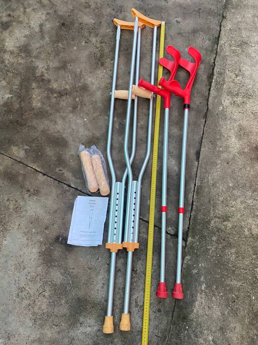 Костыли подмышечные и подлокотные