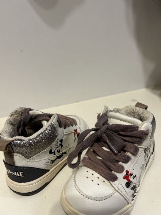 Демесезонки Zara 21р в дуже хошому стані